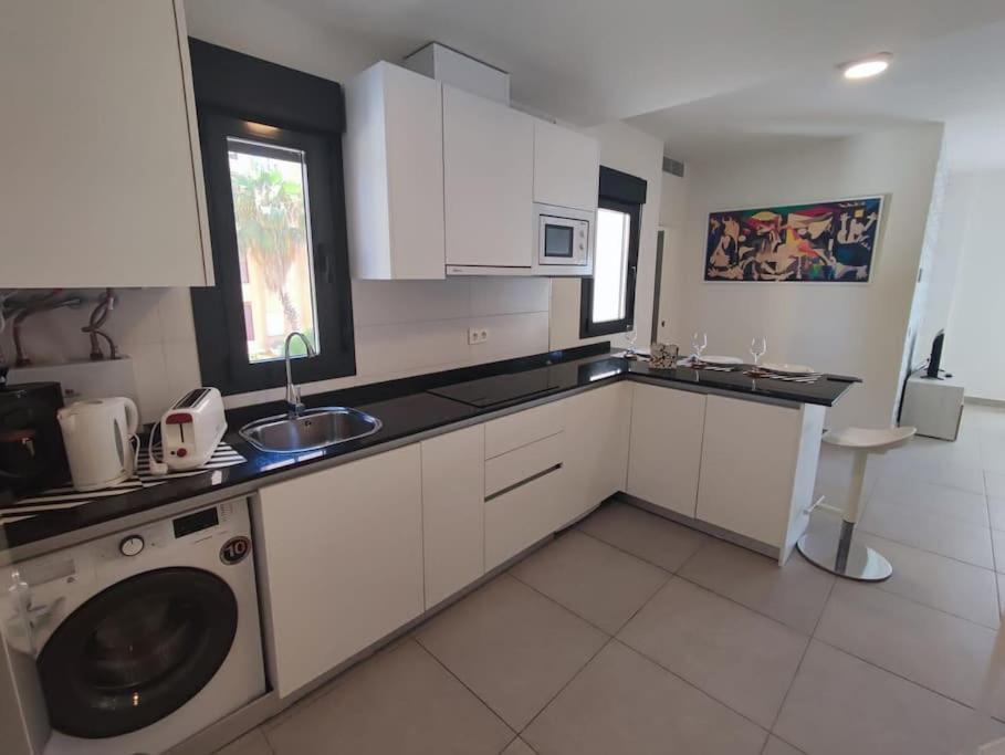 Piso Completo-parking Gratuito Appartement