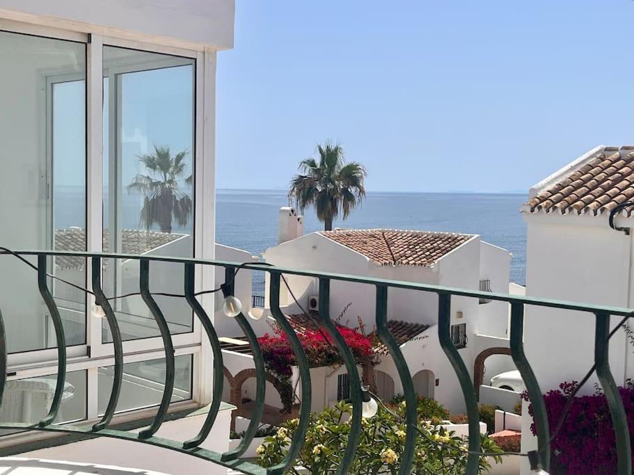 Holiday home Nyrenoverat! Beachfront Townhouse Med Pool Malaga
