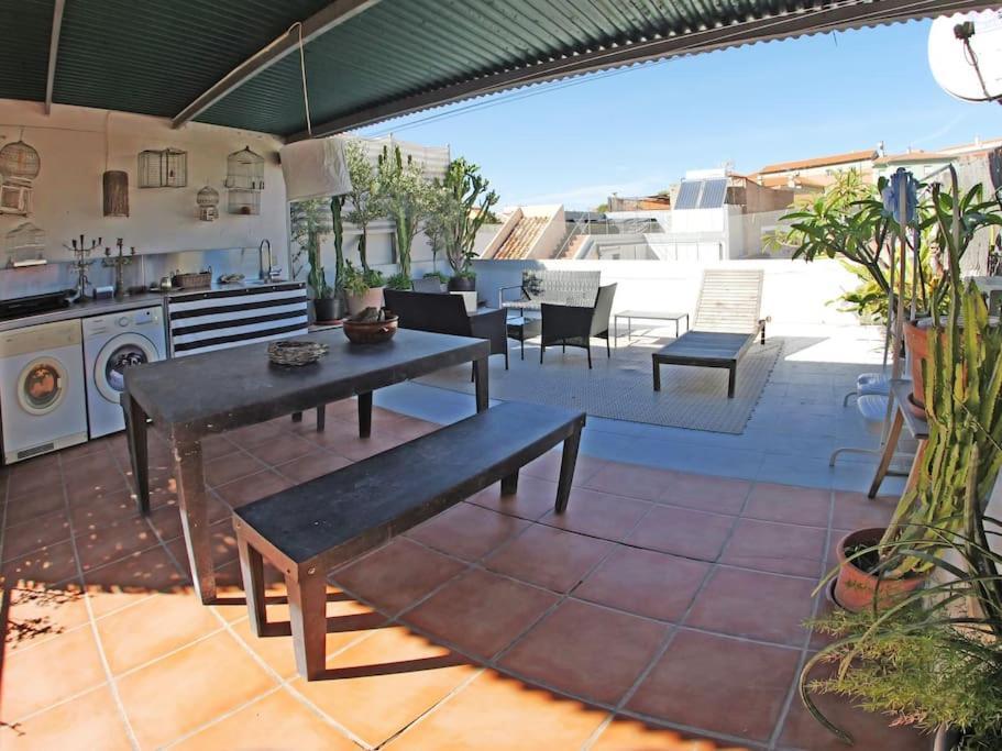 Vip House Rentals, Entire In Old Town Apartment *