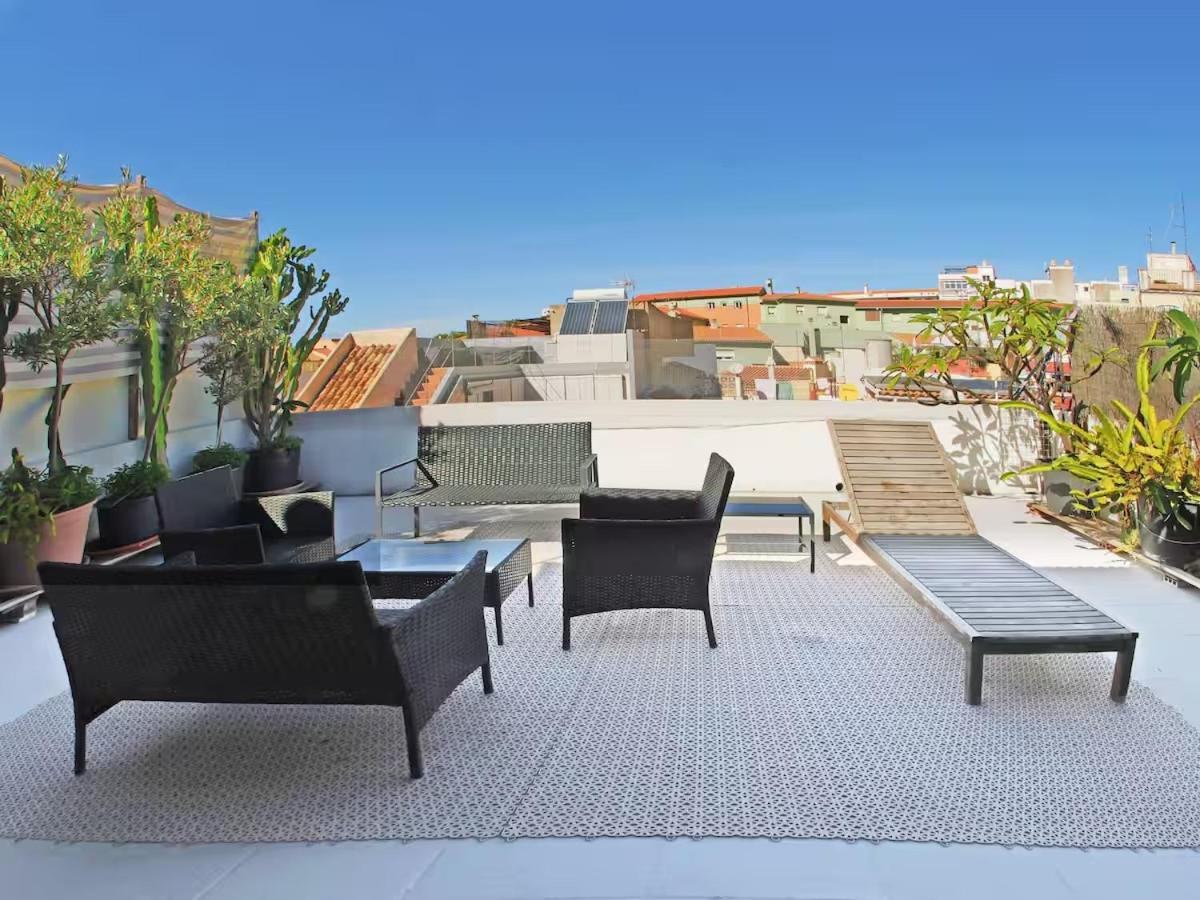 Vip House Rentals, Entire In Old Town Apartment