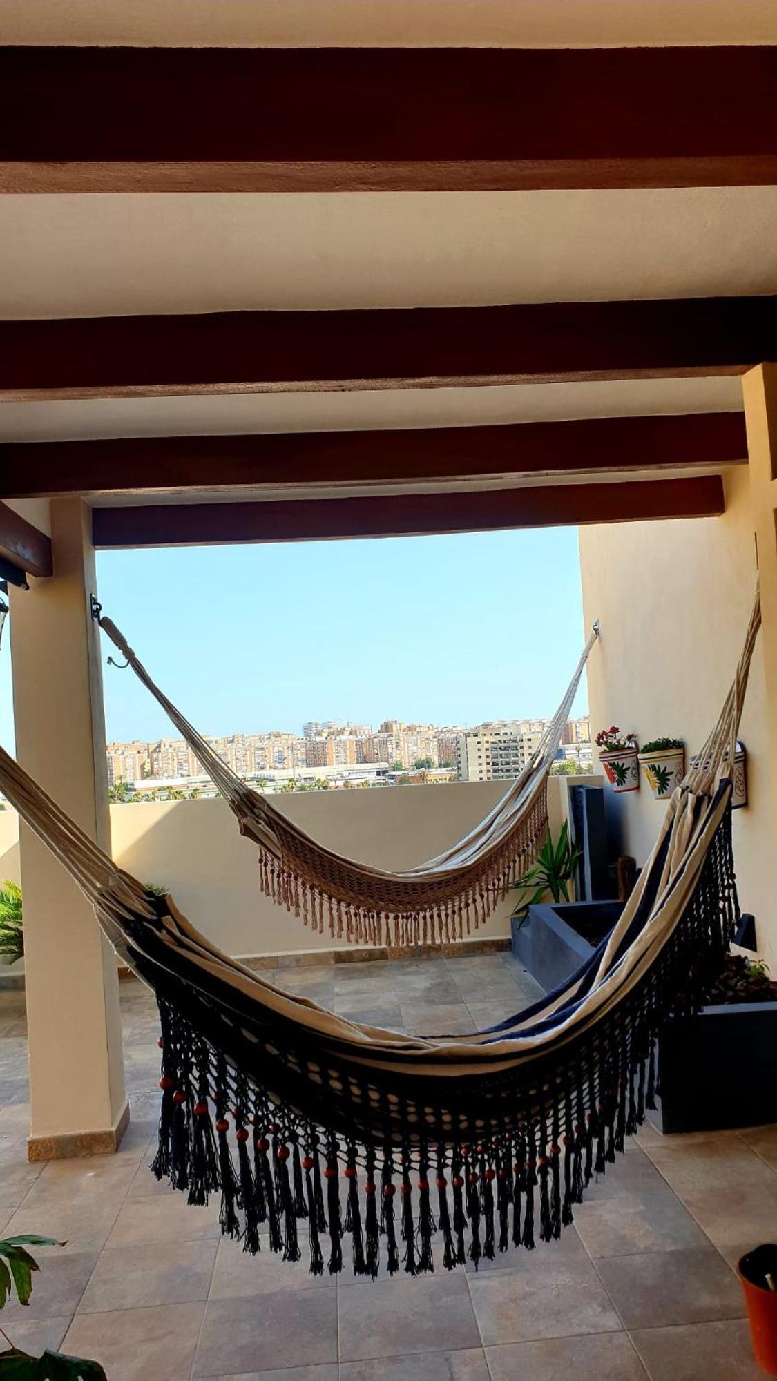 A Place In The Sun Apartment *