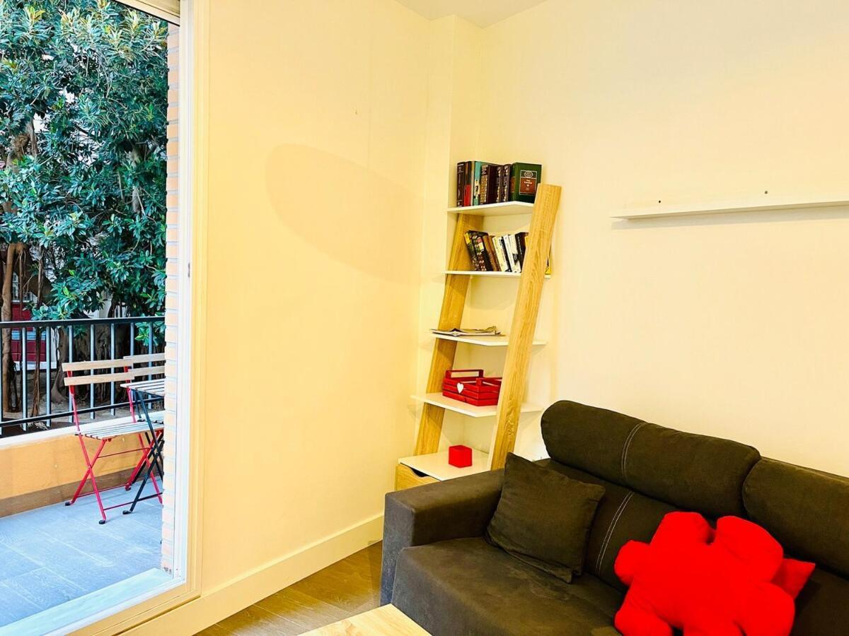 And Spacious Apartment-historic Center Apartment *