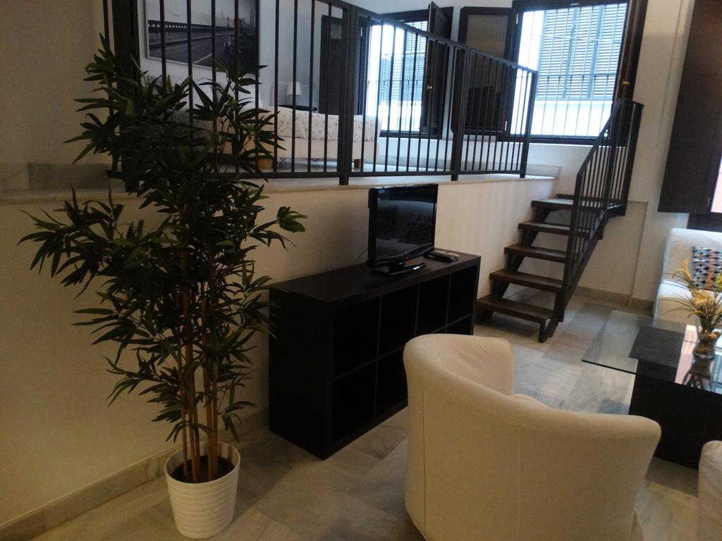 - Jinetes, 13 Apartment