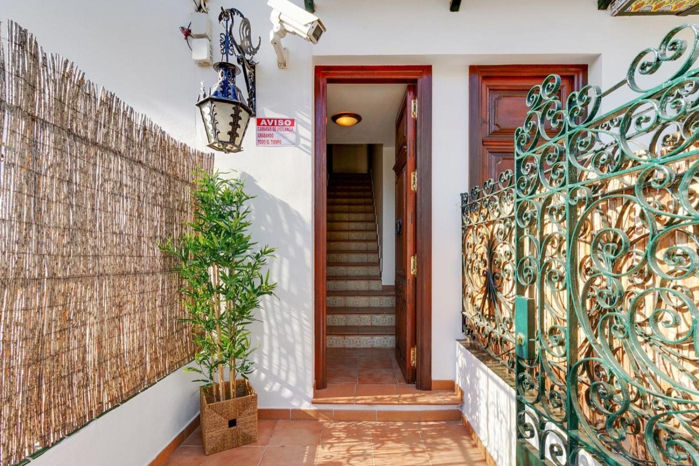Casita En Pedregalejo Con Terraza * Málaga