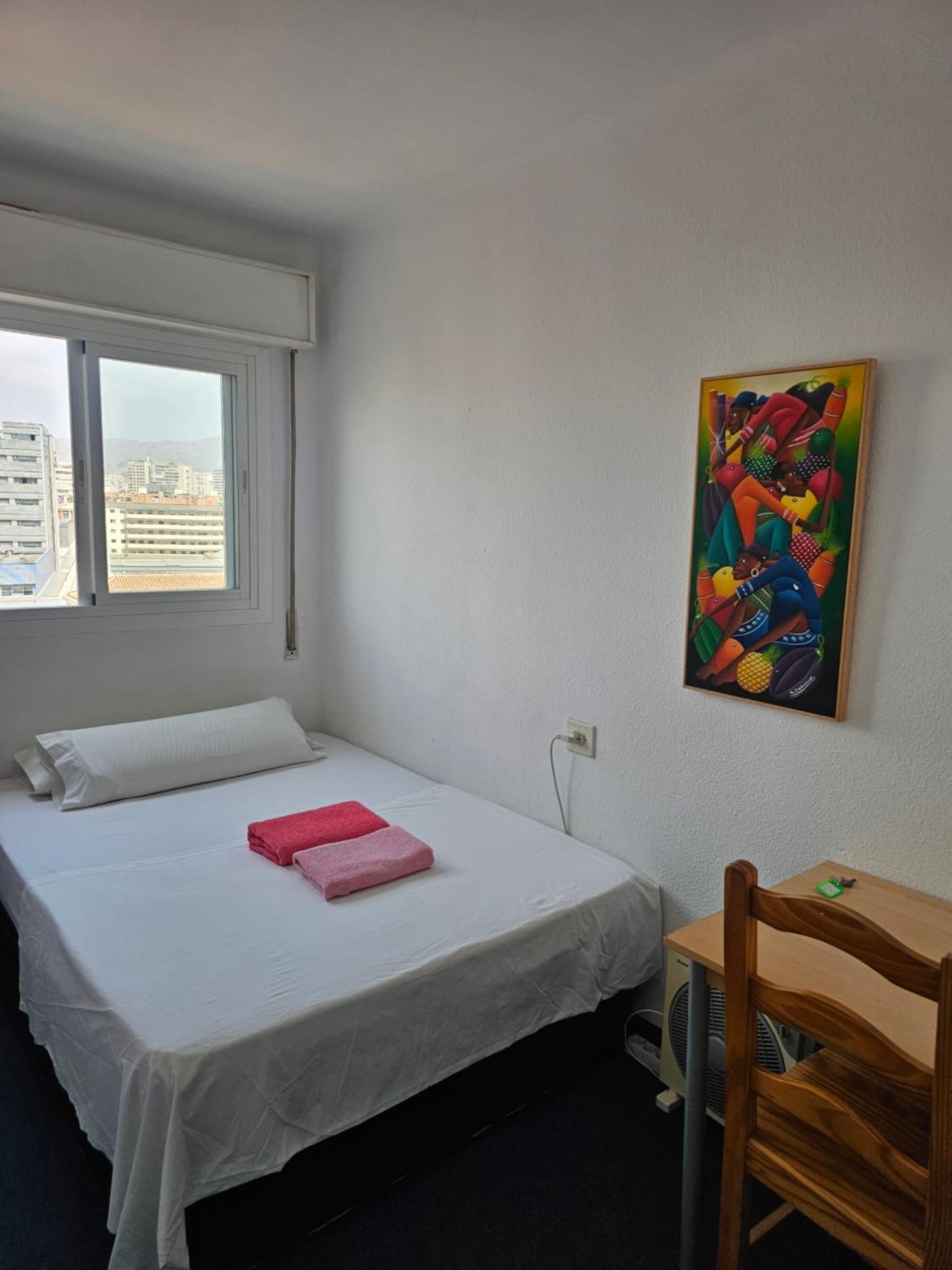 Privada Centro Cerca De La Estacion De Tren Maria Zambrano Y Del Centro Historico Y De La Playa Homestay *