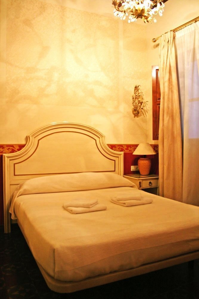 Casa De Mercedes 2* Malaga