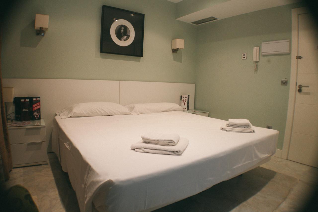 Liebeshotel Miami Adults Only *