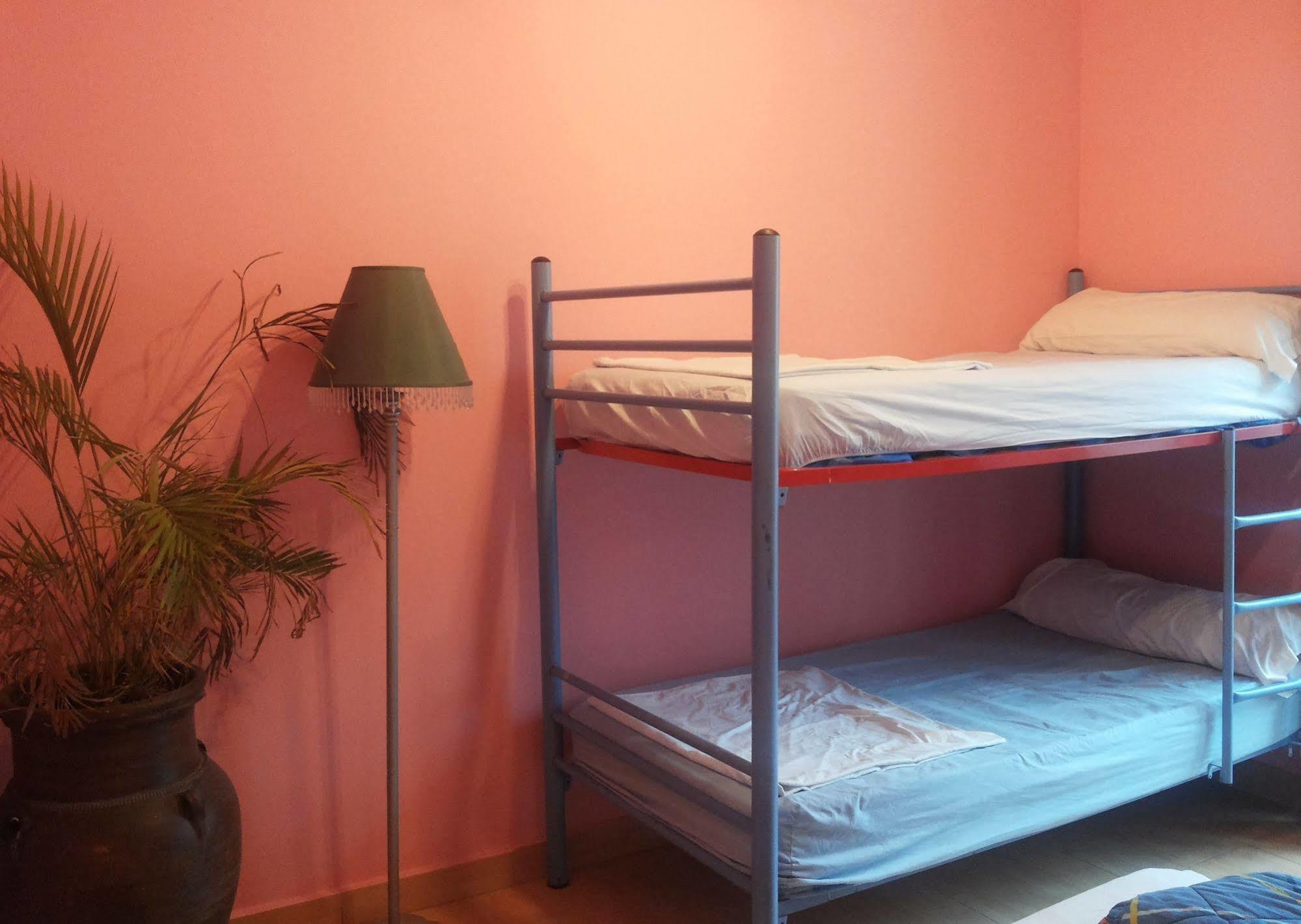 Guest house Pink House Malaga