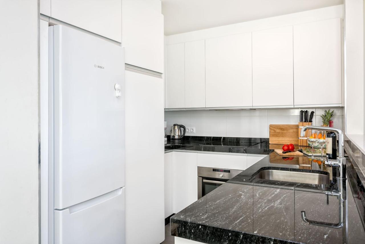 Miguel In By Solaga Homes Apartment