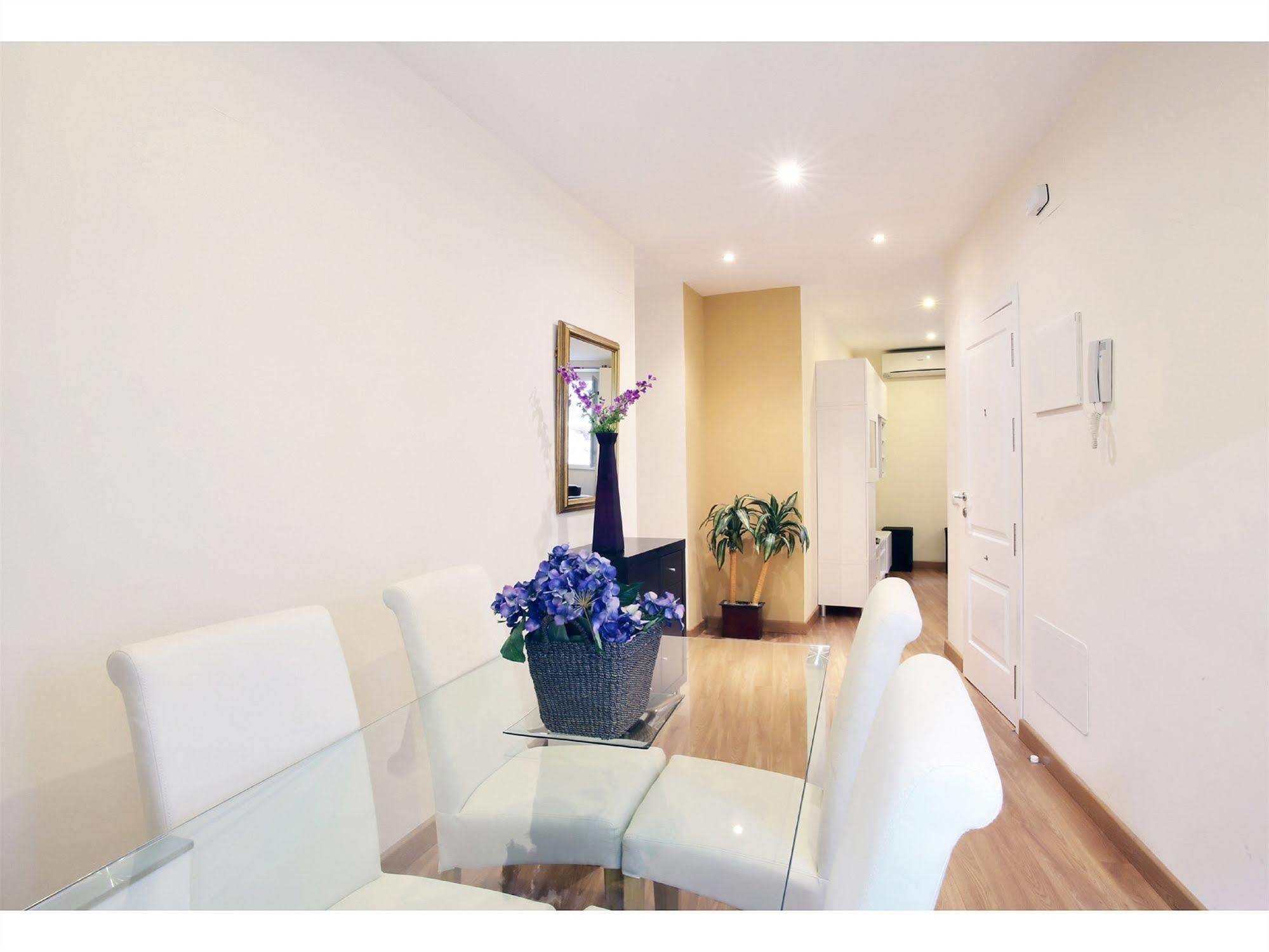 Unisierra Apartment *