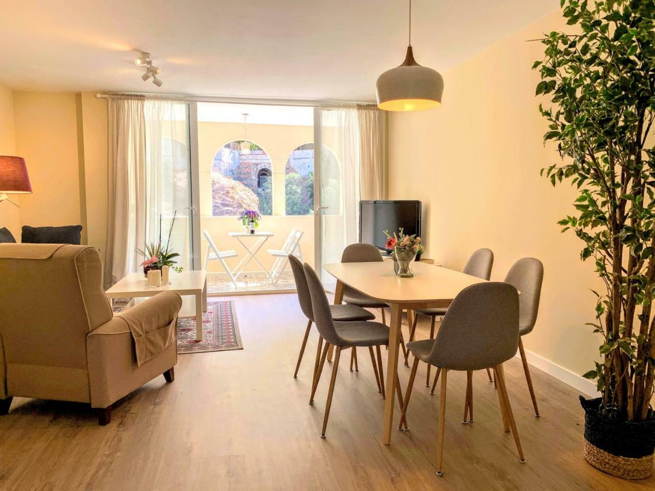 Homely Obispo Con Parking Apartamento *