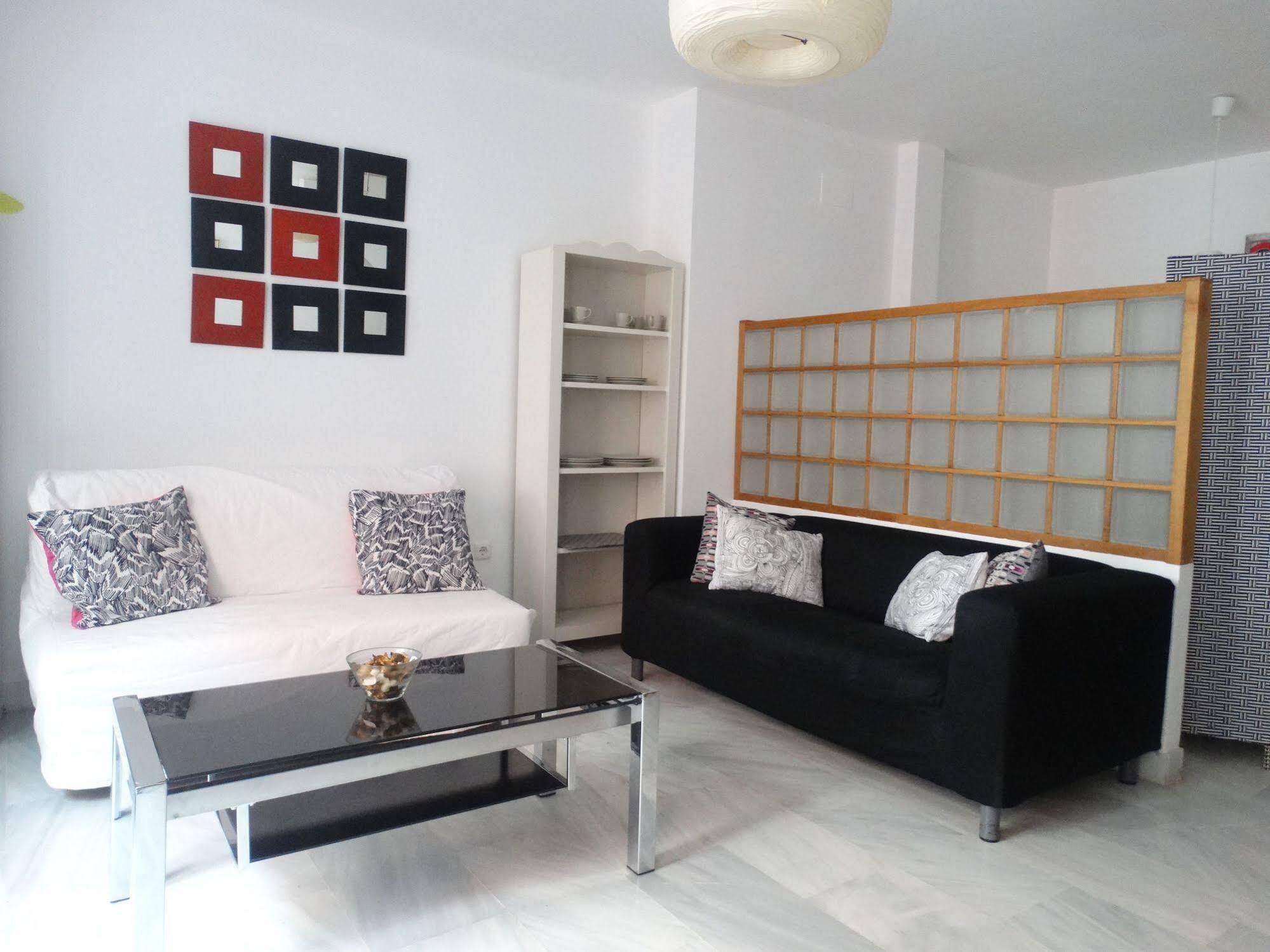 - Jinetes, 13 Apartment