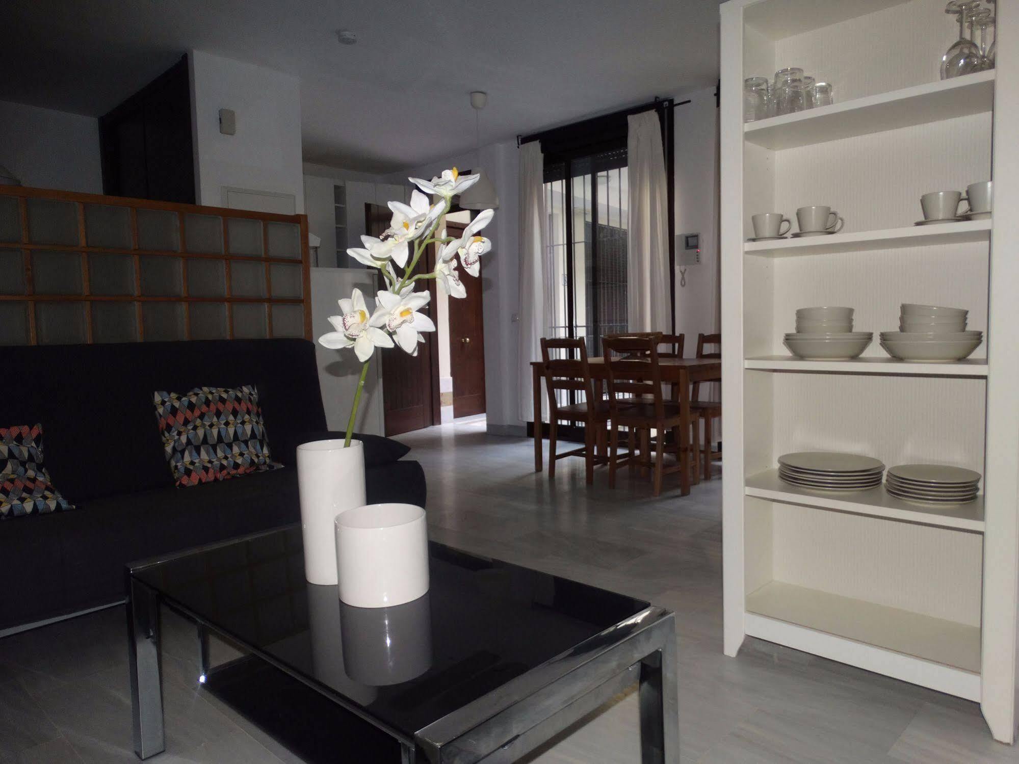 - Jinetes, 13 Apartment Málaga