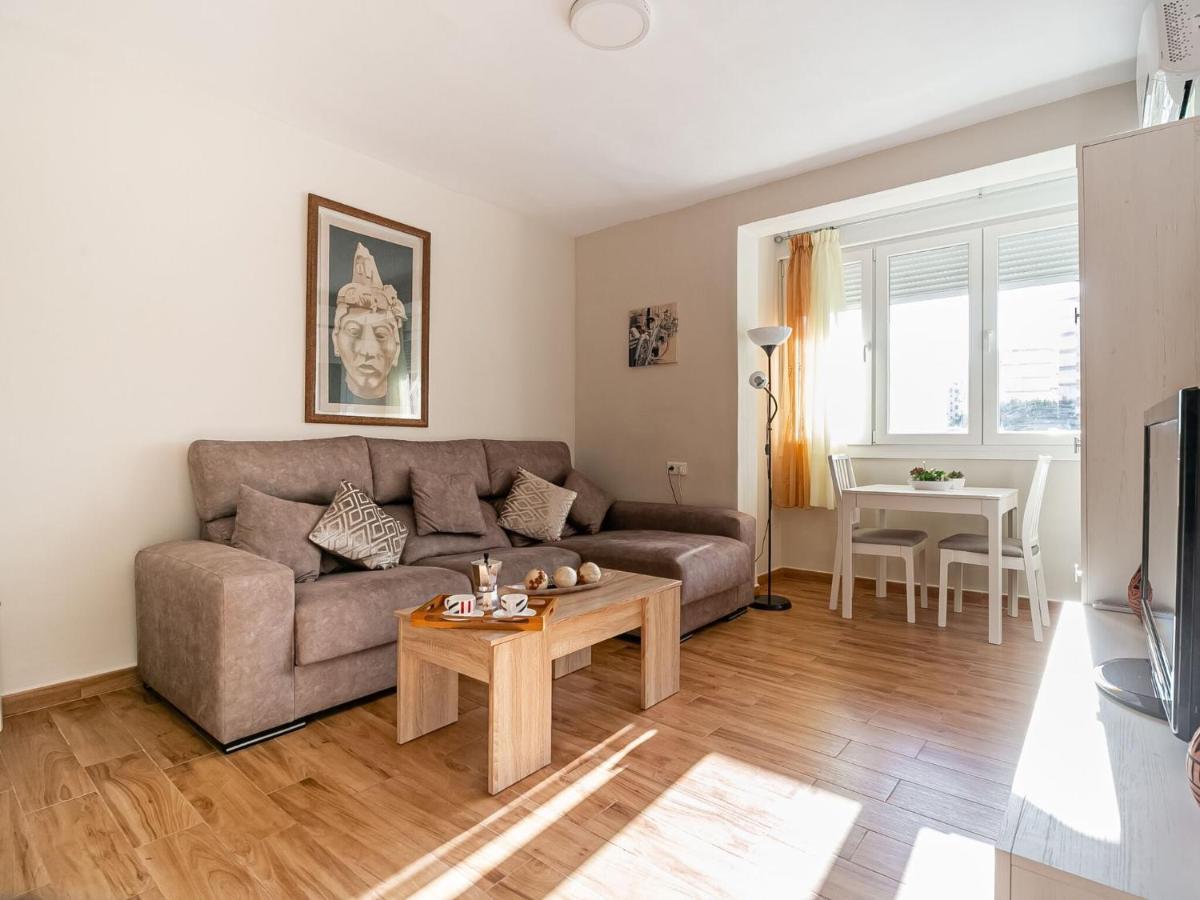 Apartment Comfortable In Near Seabeach Malaga
