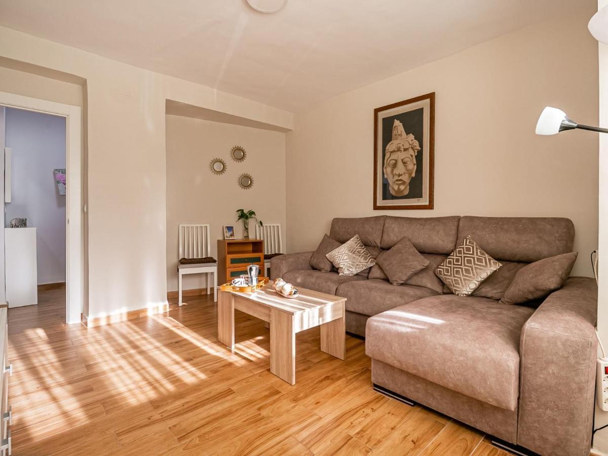Comfortable In Near Seabeach