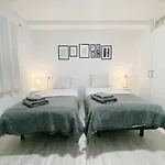 Gmc Turistics - Great Apartment For Groups & Families