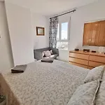 Neptuno Apartment: Sun, Beach And Relax In Huelin