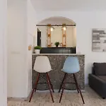 C91 - Two Bedroom Apartment Next To Alcazaba