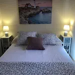 Apartamento En Primera Linea De Playa El Palo