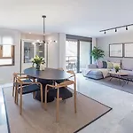 Premium Apartment & Free Parking By Ele Apartments