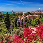 Reding Beach & City Apartment