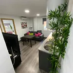 Reyna Apartamentos