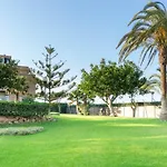 Sun & Luxury At Guadalmar Beach