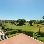 Elegante Apartamento En La Quinta Golf Marbella