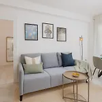 C03 Bright 3 Bdr With Terrace City Center