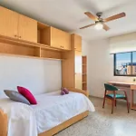 Luminoso Apartamento/ 5 Minutos De La Playa