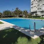 Una Ventana Al Mar En Malaga