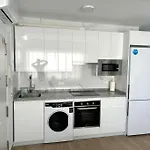 Beautiful & Shiny Apartment