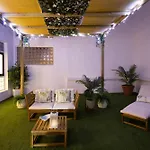 C30 Deluxe Studio With Terrace Into Cathedral Square