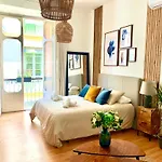 Calderon III Deluxe Central Sinesedesignhomes