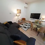 Beautiful Historic Center Apt!