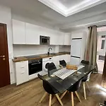Exclusive Luxury Stay At Plaza Uncibay, Malaga Center