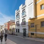 Quiet Apartment In The Historical