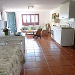 Apartamento-Estudio En Villa Con Piscina