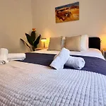 Super Comfy And Homey 4Br Apartment Peachy Stays