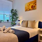 Super Comfy And Homey 4Br Apartment Peachy Stays