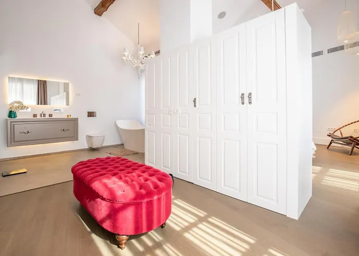 Living4Malaga Aduana Imperial