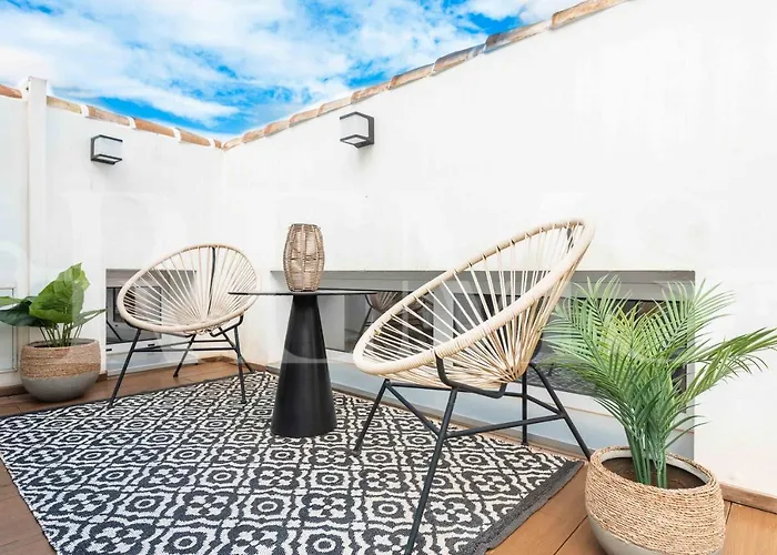 Penthouse With Private Rooftop In The Heart Of Malaga By Rems
