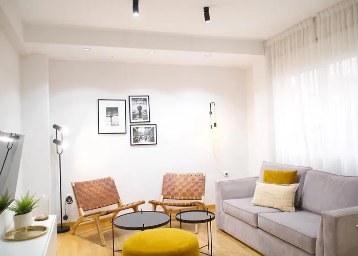 Colon & Soho By Ele Apartments