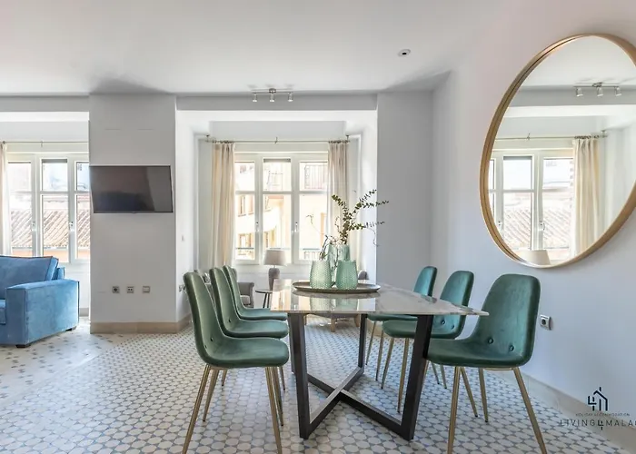 Living4Malaga Majestic Granada Street