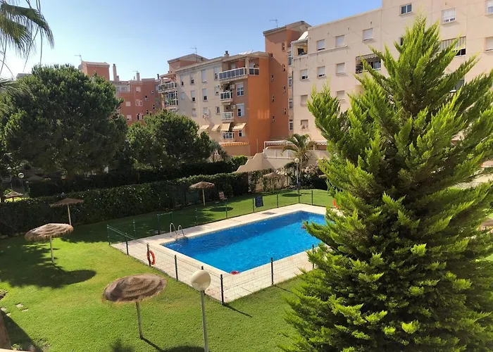 Teatinos Pool