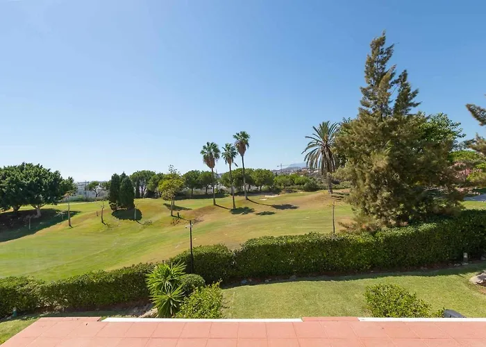 Elegante Apartamento En La Quinta Golf Marbella