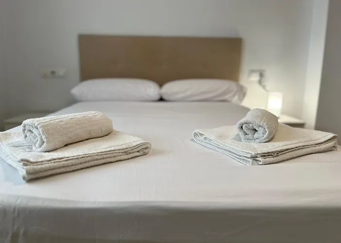 Garden Teatinos, Apartamento Con Piscina Y Ac