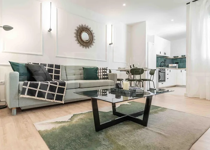 Peaceful Retreat Near The Historic Center By Rems
