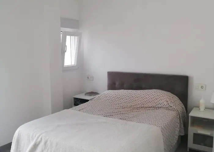 2 Rooms Con Terraza Junto A Monte Victoria