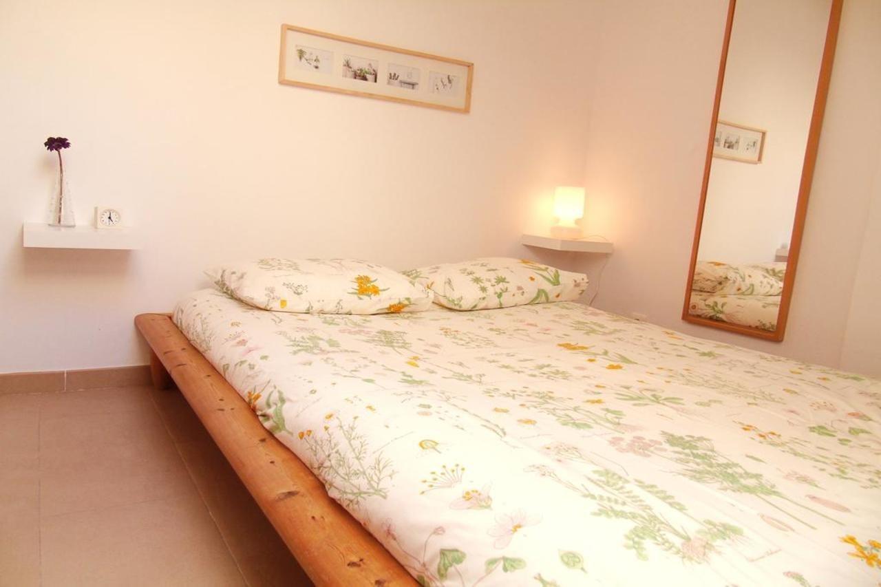 A&n Eduardo Ocon, Center Apartment